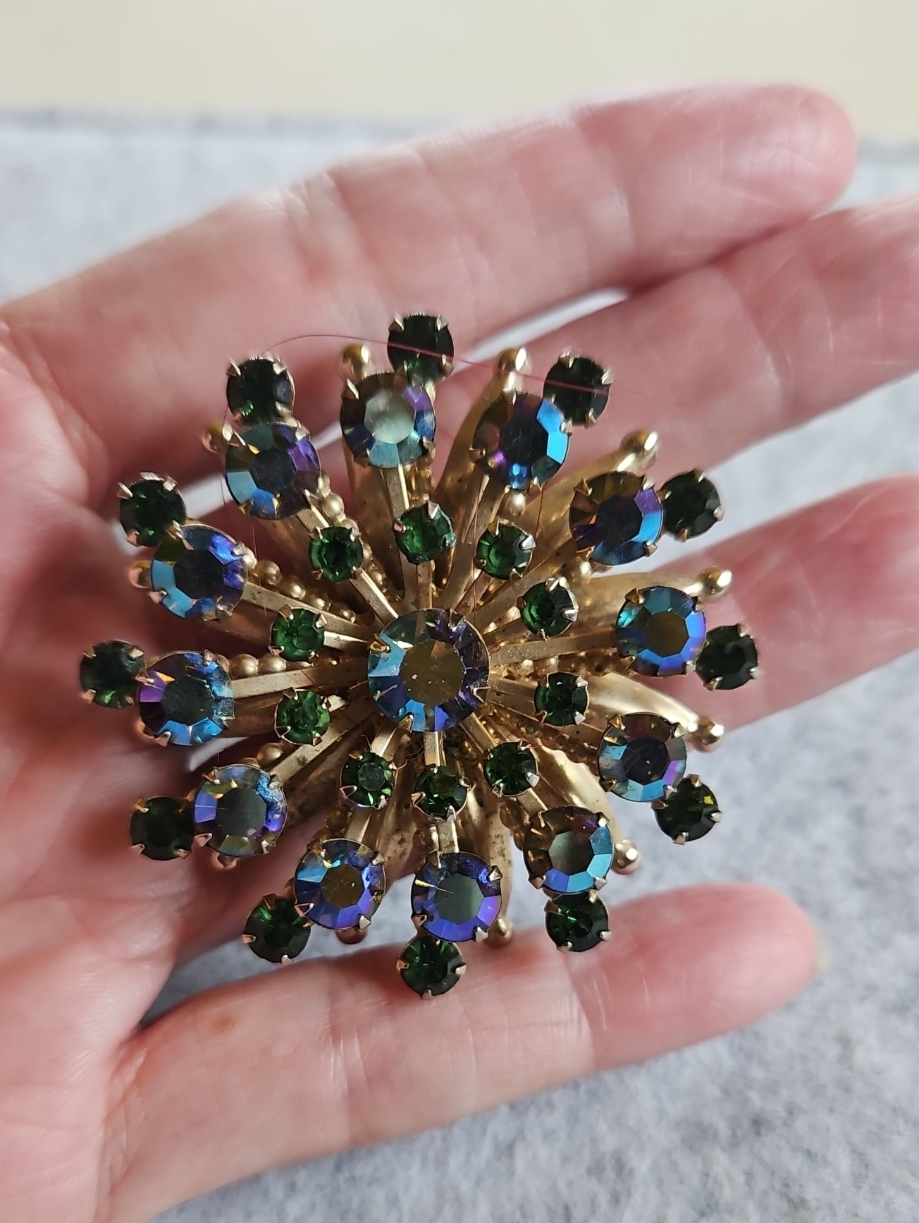 Vintage Multicolor Ab & Green Rhinestones Gold Tone Sunburst Atomic Design Brooc